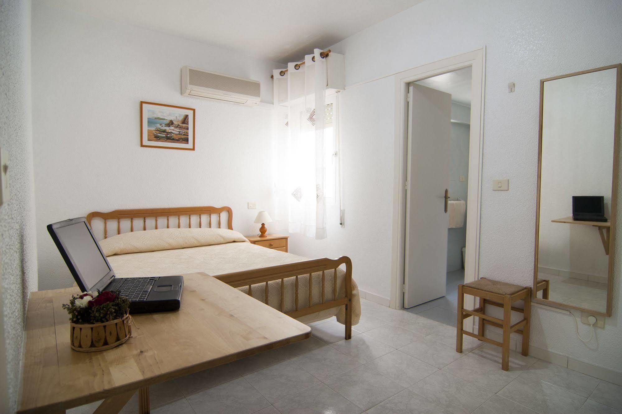 Hotel La Obrera à Santiago De La Ribera Extérieur photo